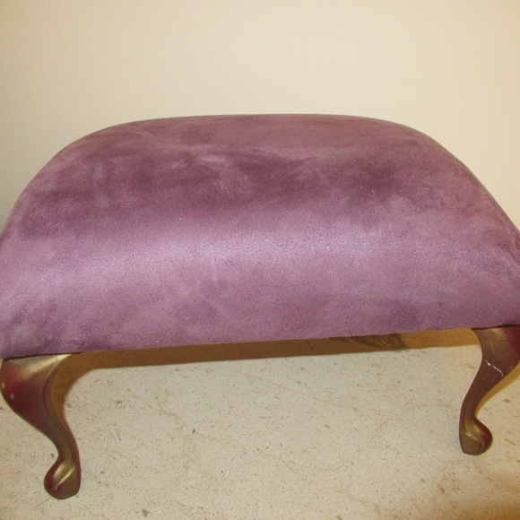 Upholstered cushion & Brass footstool - Picture 4 of 11